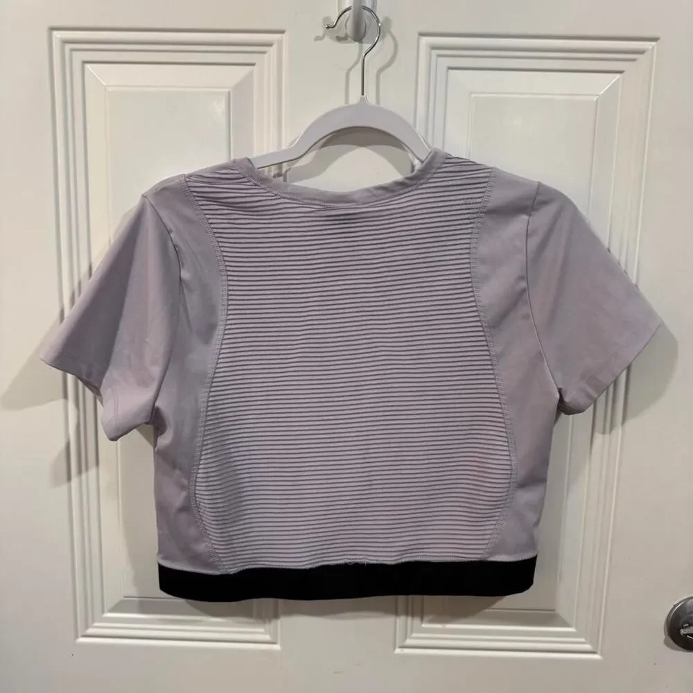Nike Women's Purple and White Crop-top
